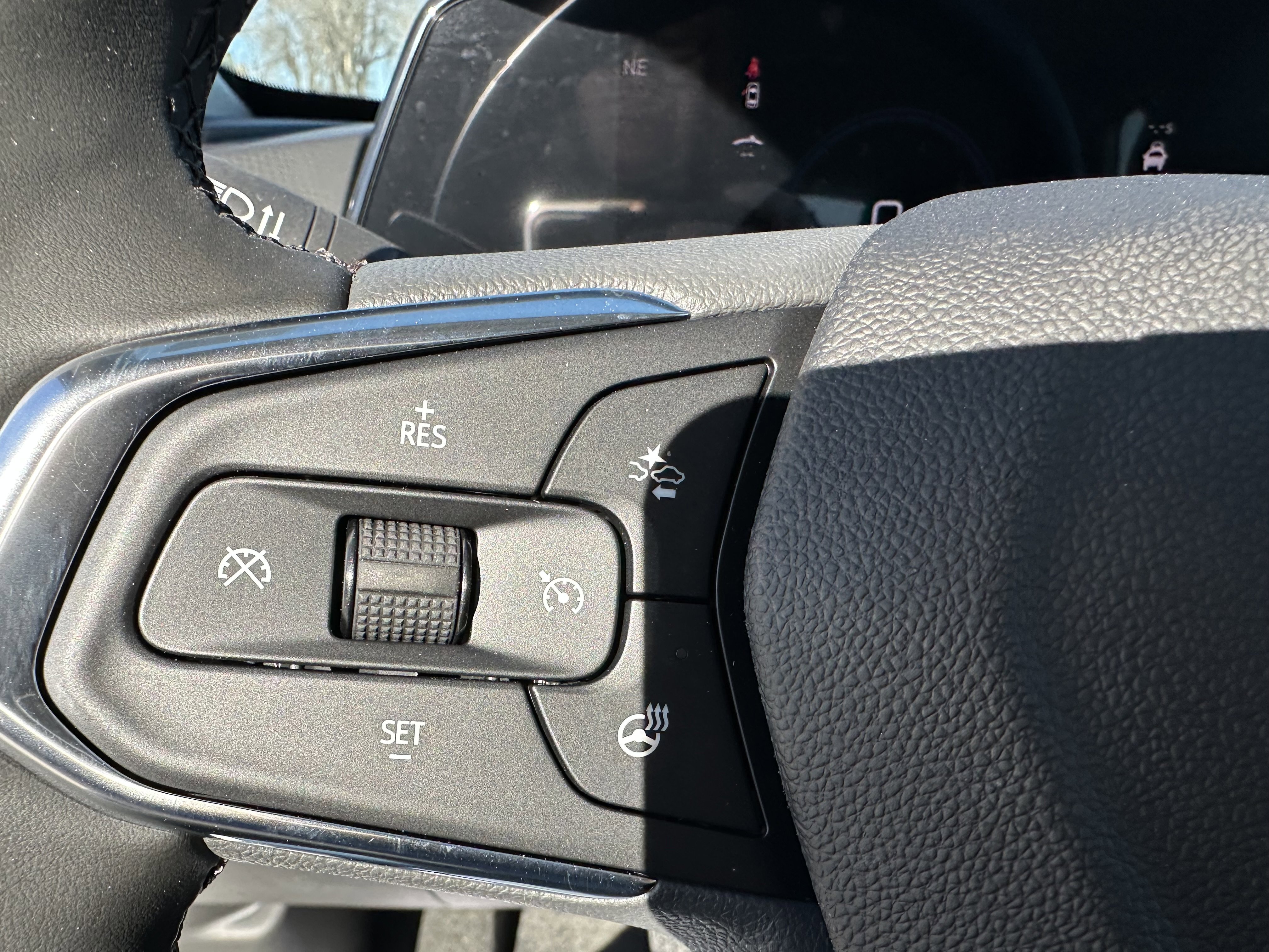 New 2026 Chevrolet Trax ACTIV w/ Sunroof Package image 13