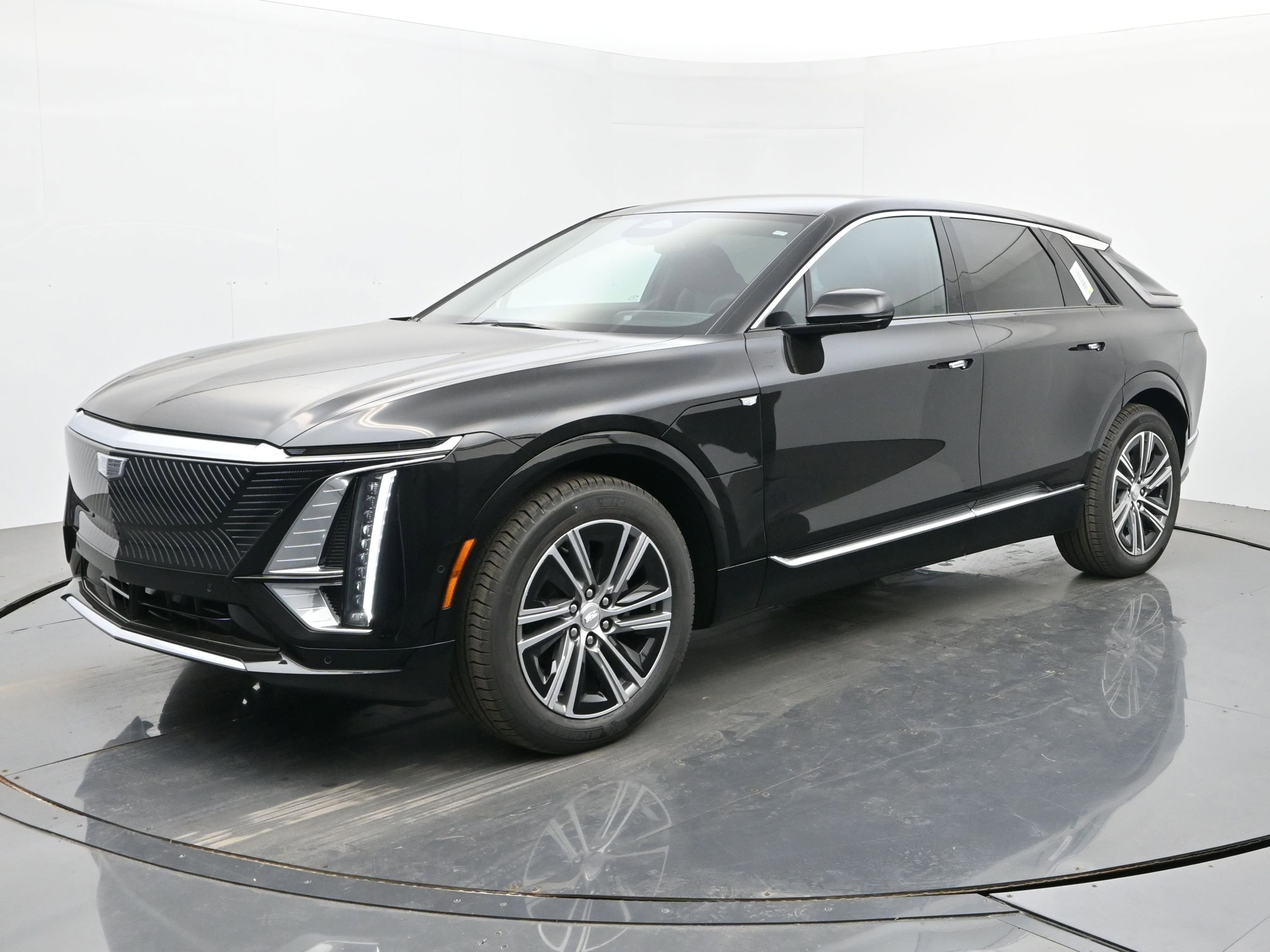 New 2026 Cadillac Lyriq Luxury