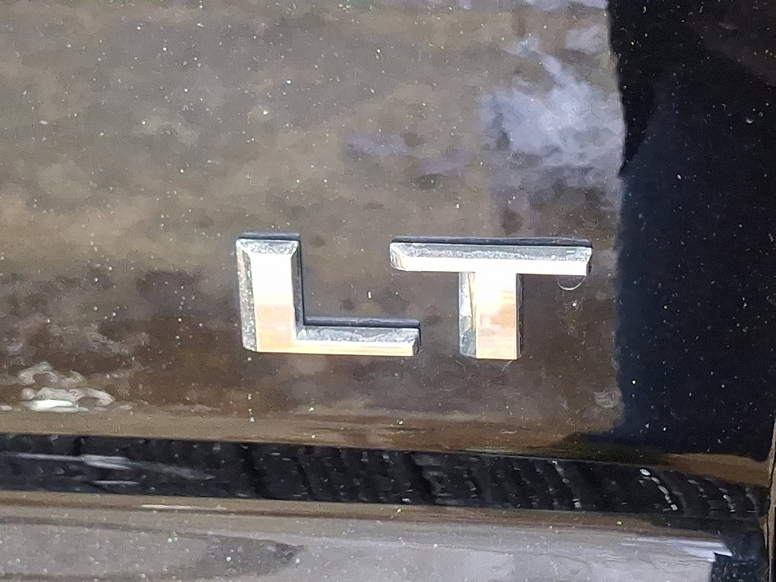 Used 2024 Chevrolet Silverado 1500 LT image 30