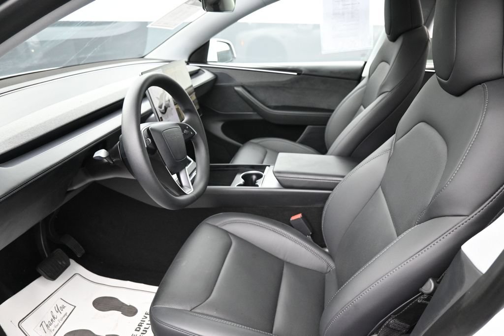 Used 2026 Tesla Model Y AWD image 22
