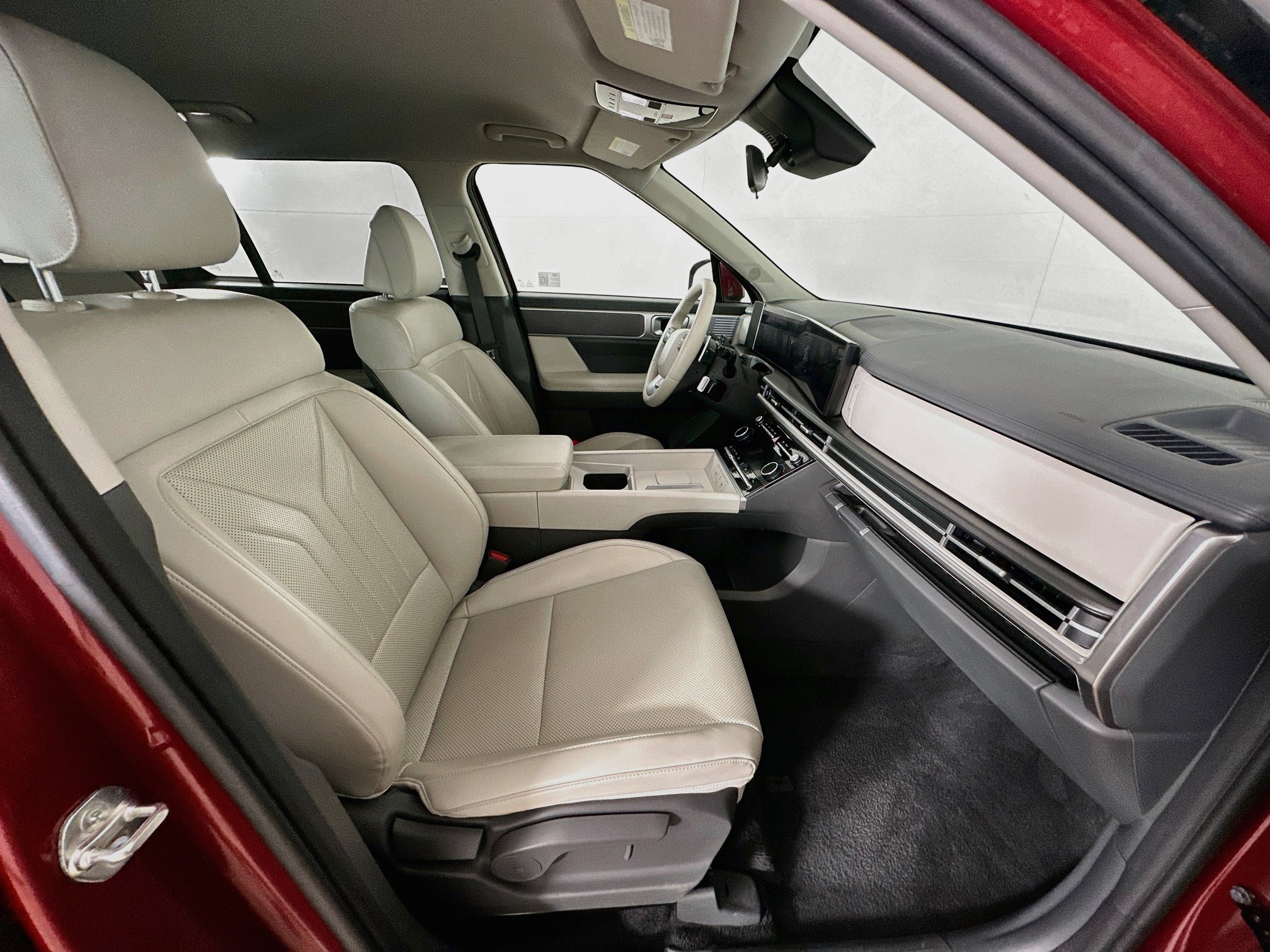 Used 2025 Hyundai Santa Fe SEL AWD/4WD image 31