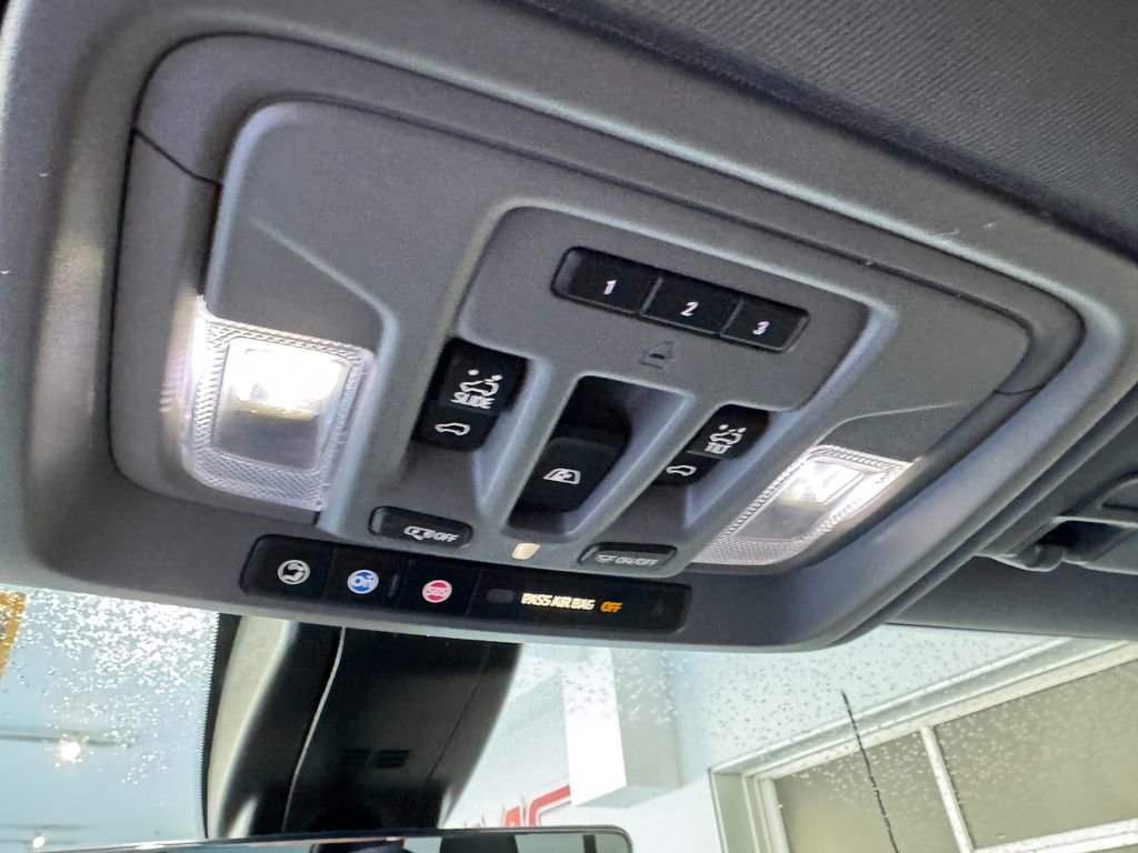 Used 2022 GMC Sierra 2500 Denali w/ Denali Ultimate Package image 27