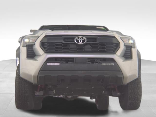 Used 2025 Toyota Tacoma TRD Off-Road image 4