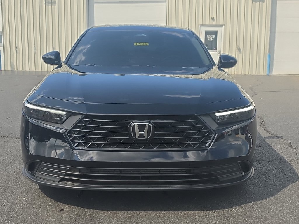 Used 2025 Honda Accord SE image 2