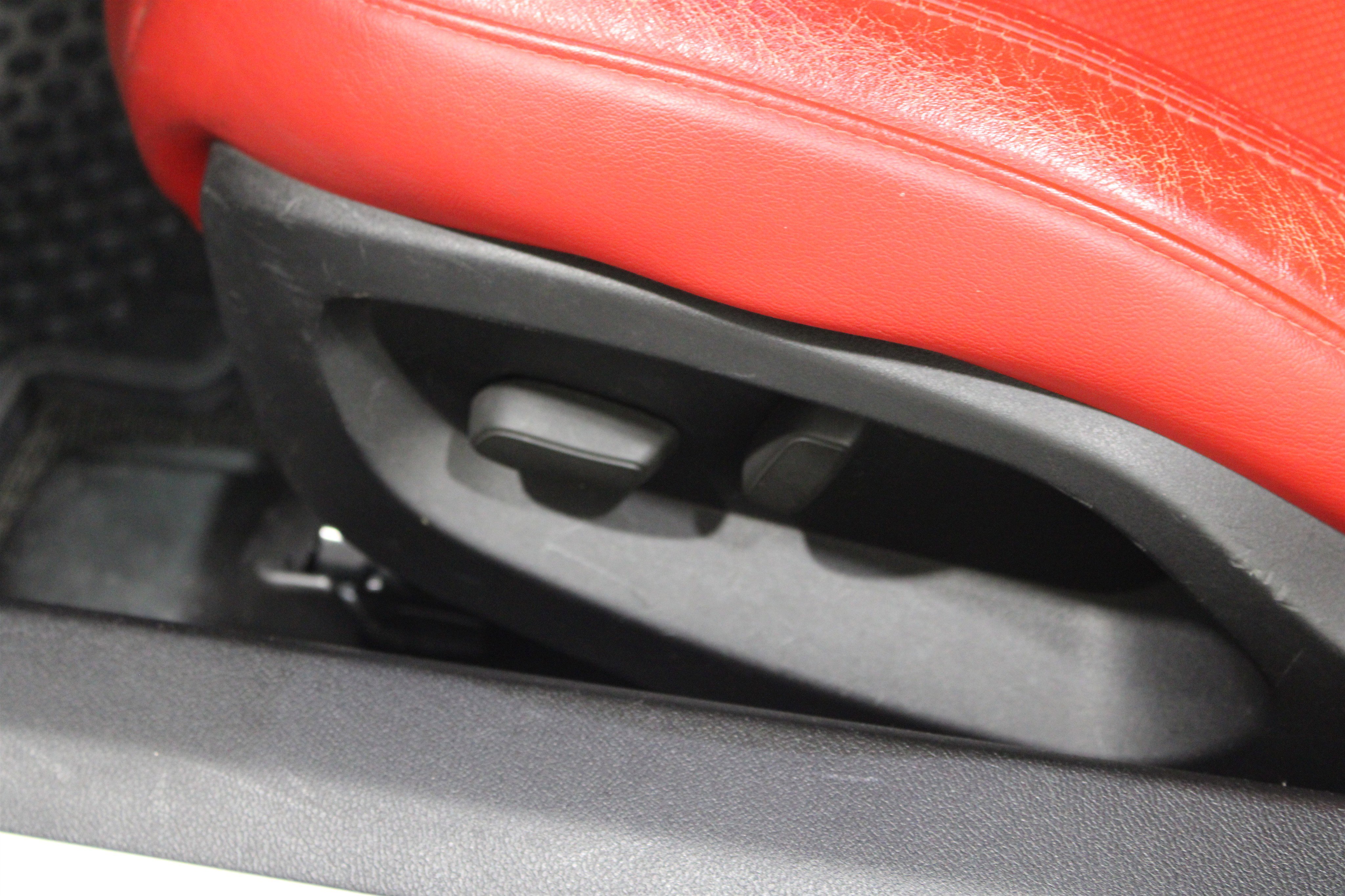 Used 2014 Chevrolet Corvette Stingray Coupe RWD image 5