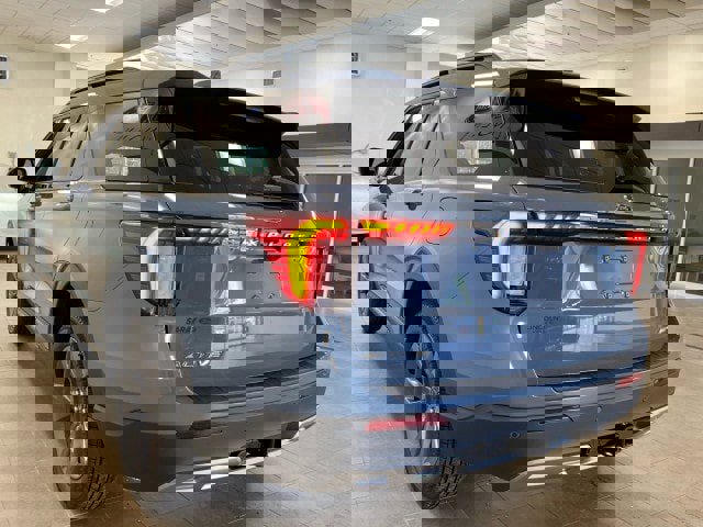 New 2026 Ford Explorer Active w/ Active Comfort Package image 28