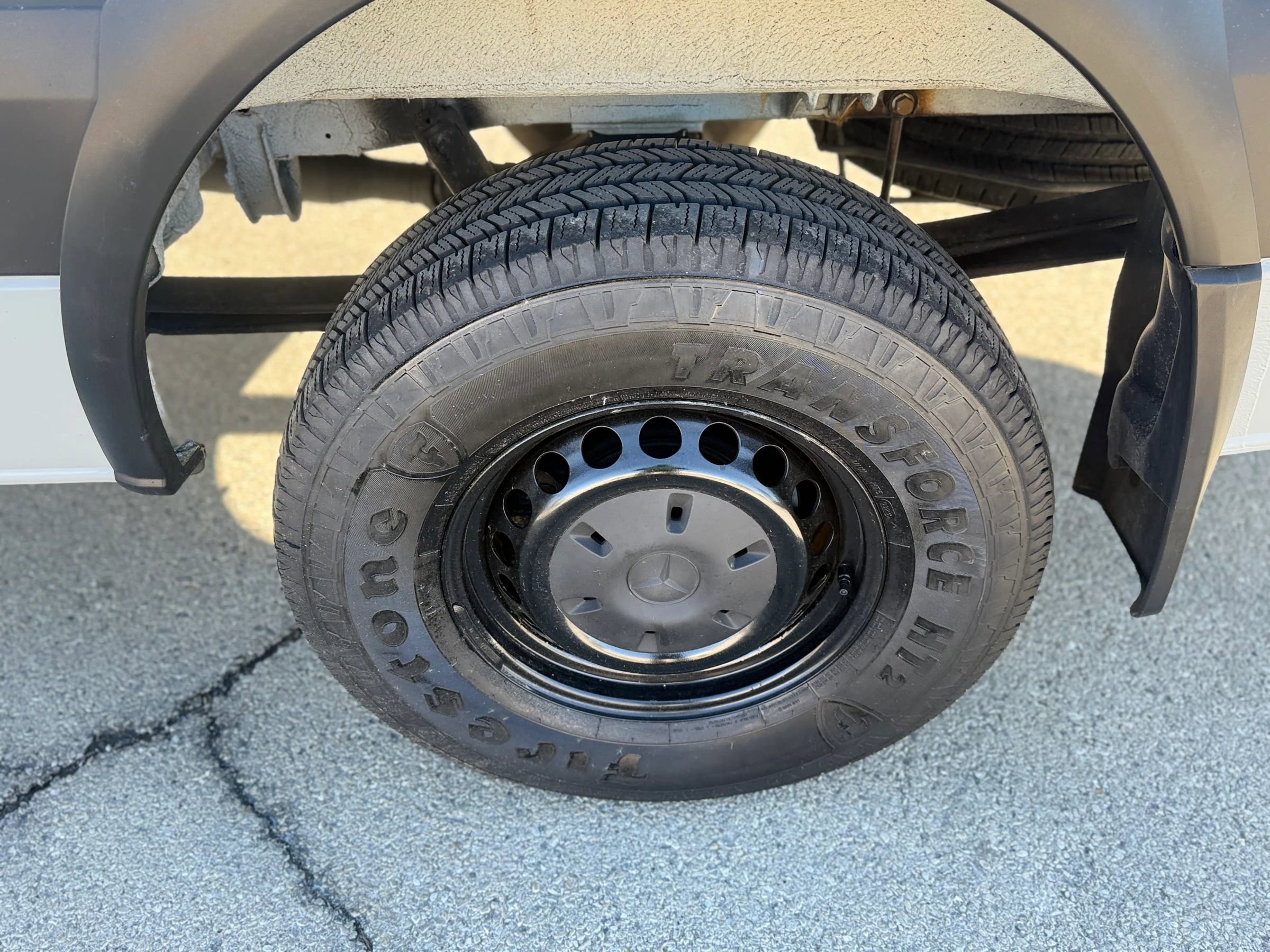 Used 2017 Mercedes-Benz Sprinter 2500 w/ Workspace Access Package image 23