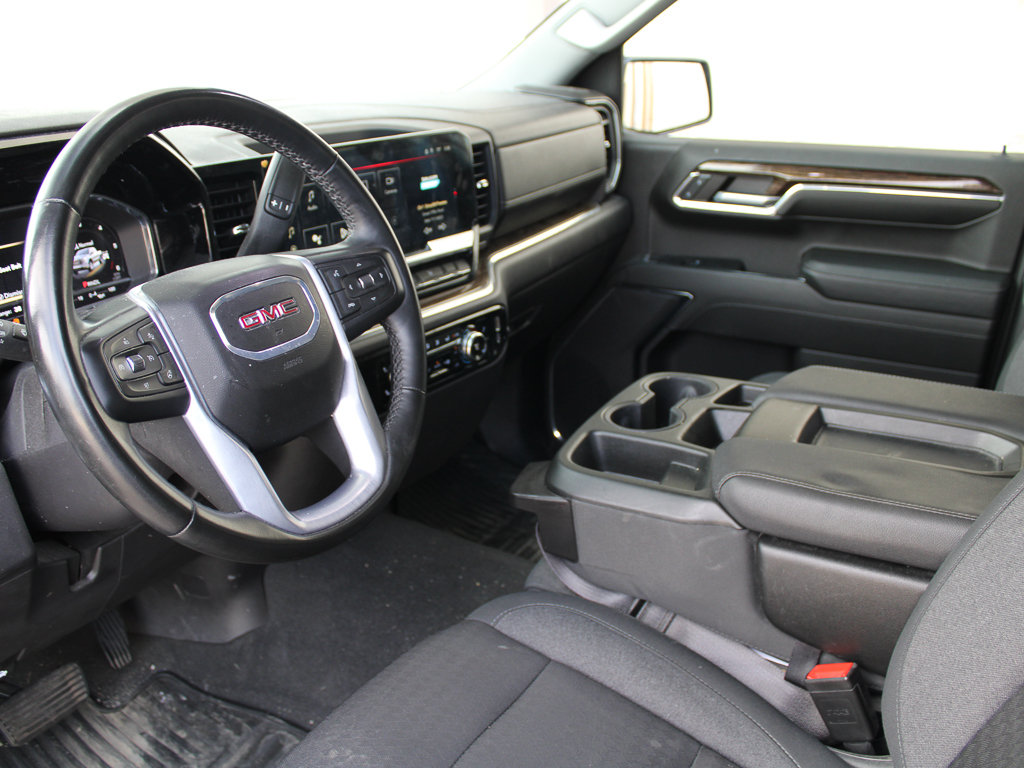 Used 2024 GMC Sierra 1500 Elevation AWD/4WD image 16