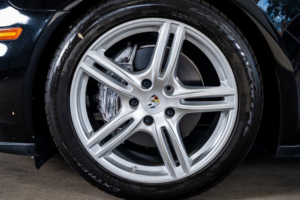 Used 2019 Porsche Panamera image 10