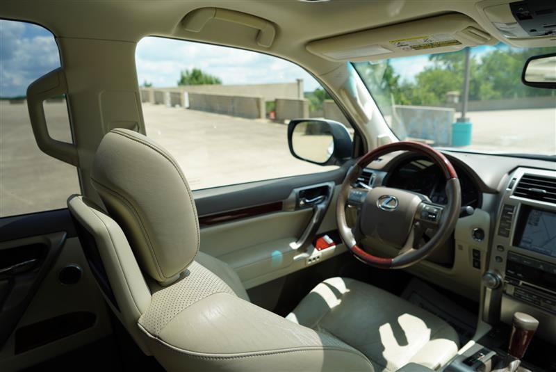 Used 2013 Lexus GX 460 Premium AWD/4WD image 37
