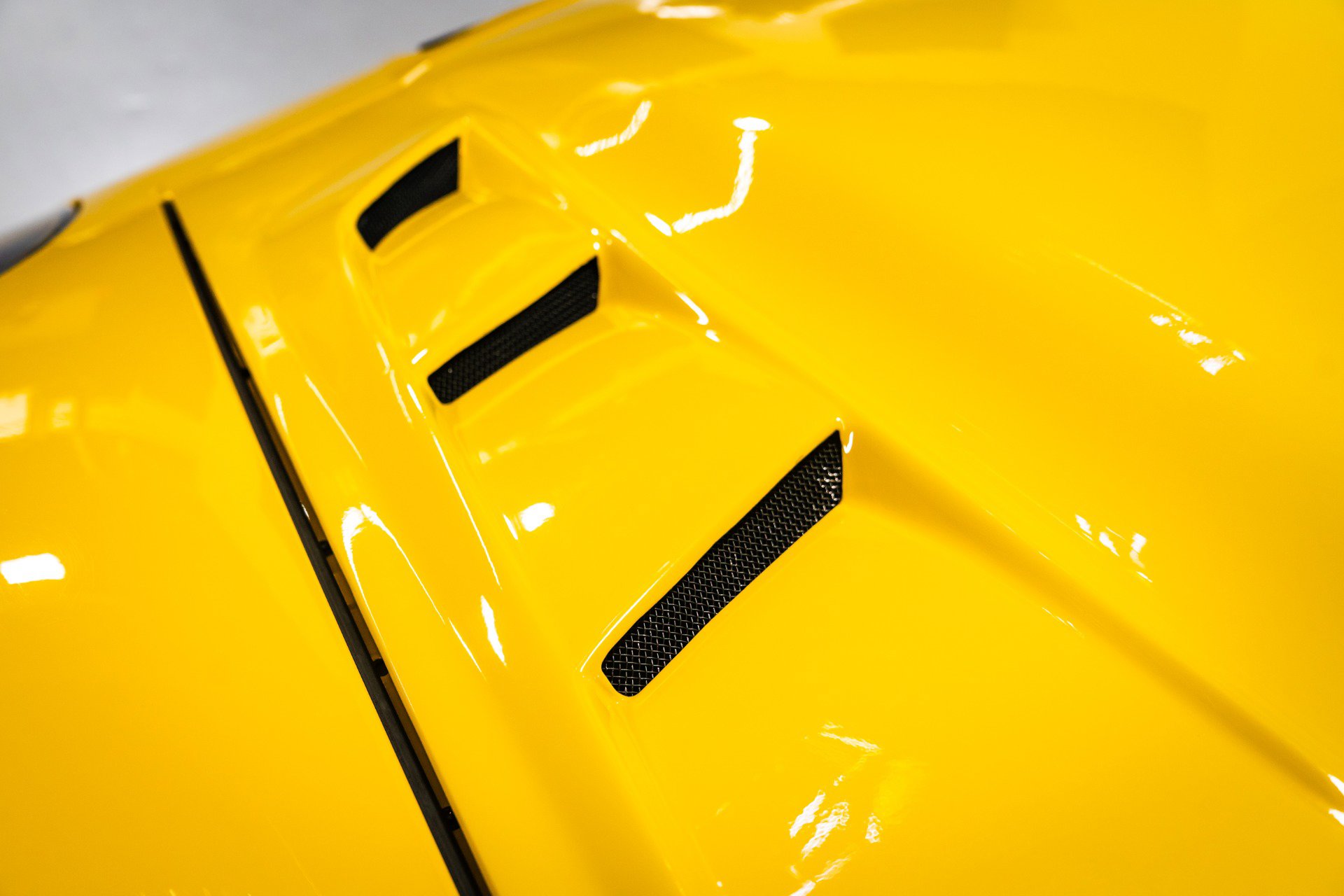 Used 2006 Chevrolet Corvette Z06 w/ Preferred Equipment Group image 13