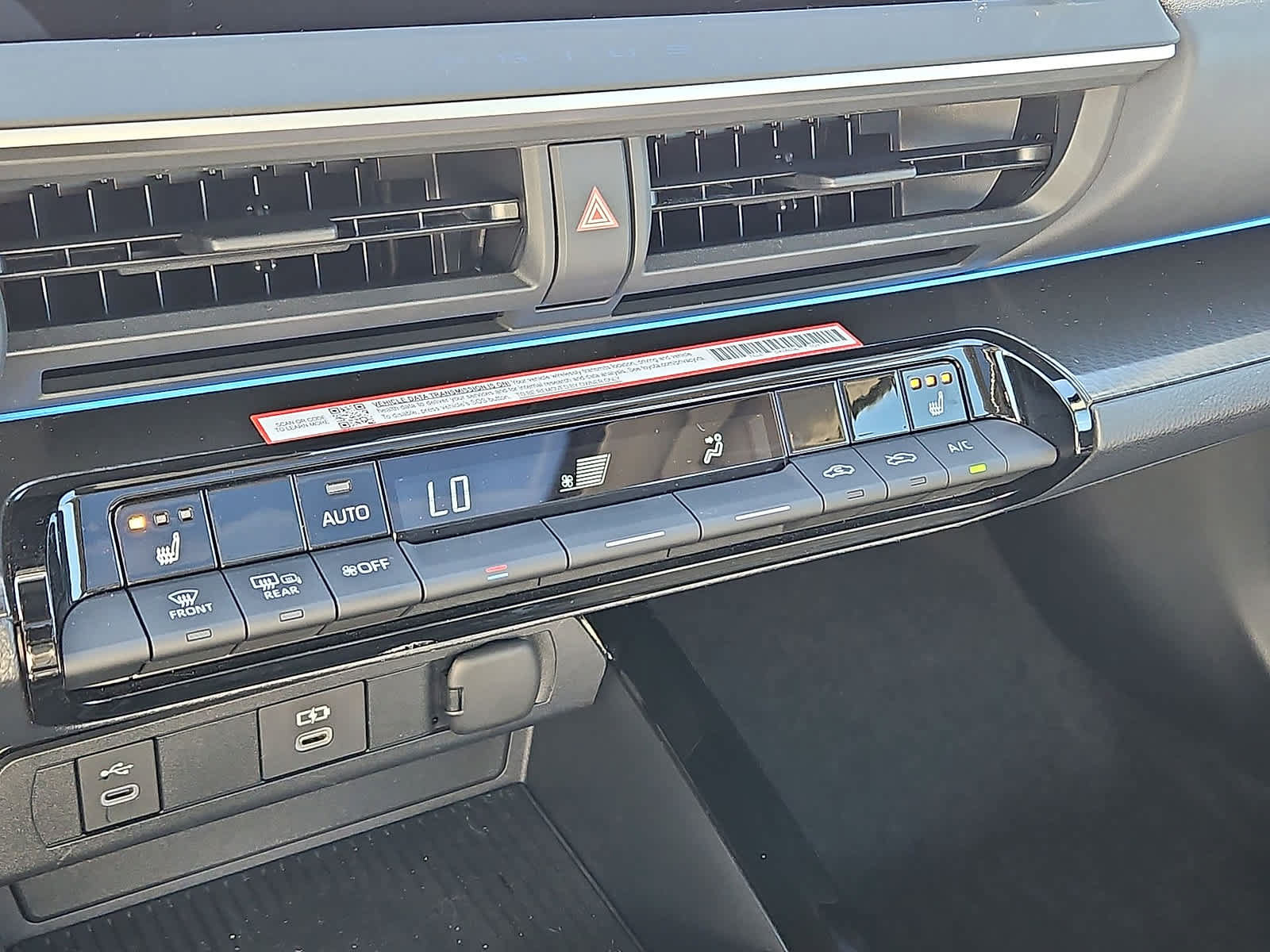 Used 2026 Toyota Prius AWD image 23