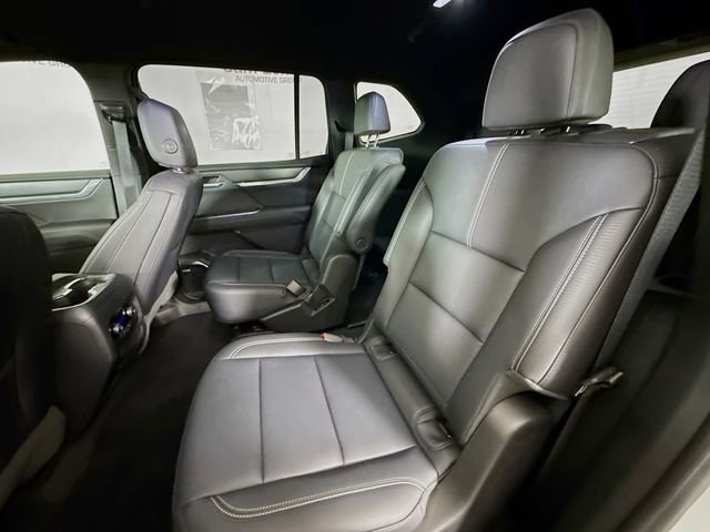 Used 2024 GMC Acadia Elevation FWD image 27