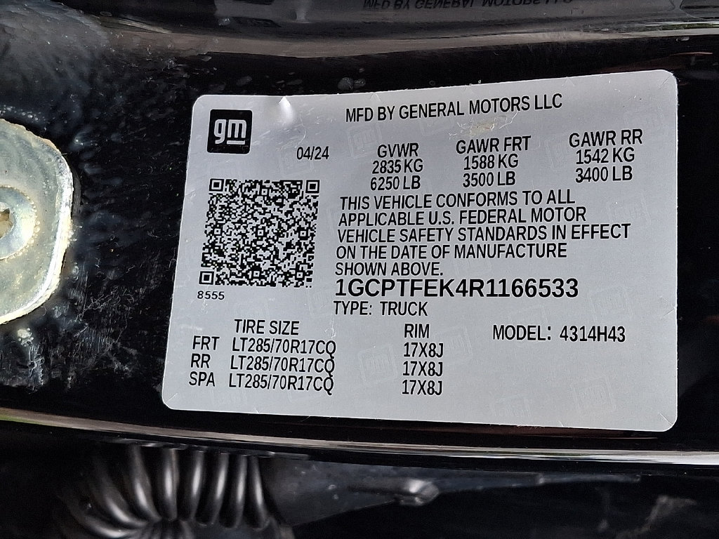 Used 2024 Chevrolet Colorado ZR2 w/ Technology Package AWD/4WD image 25