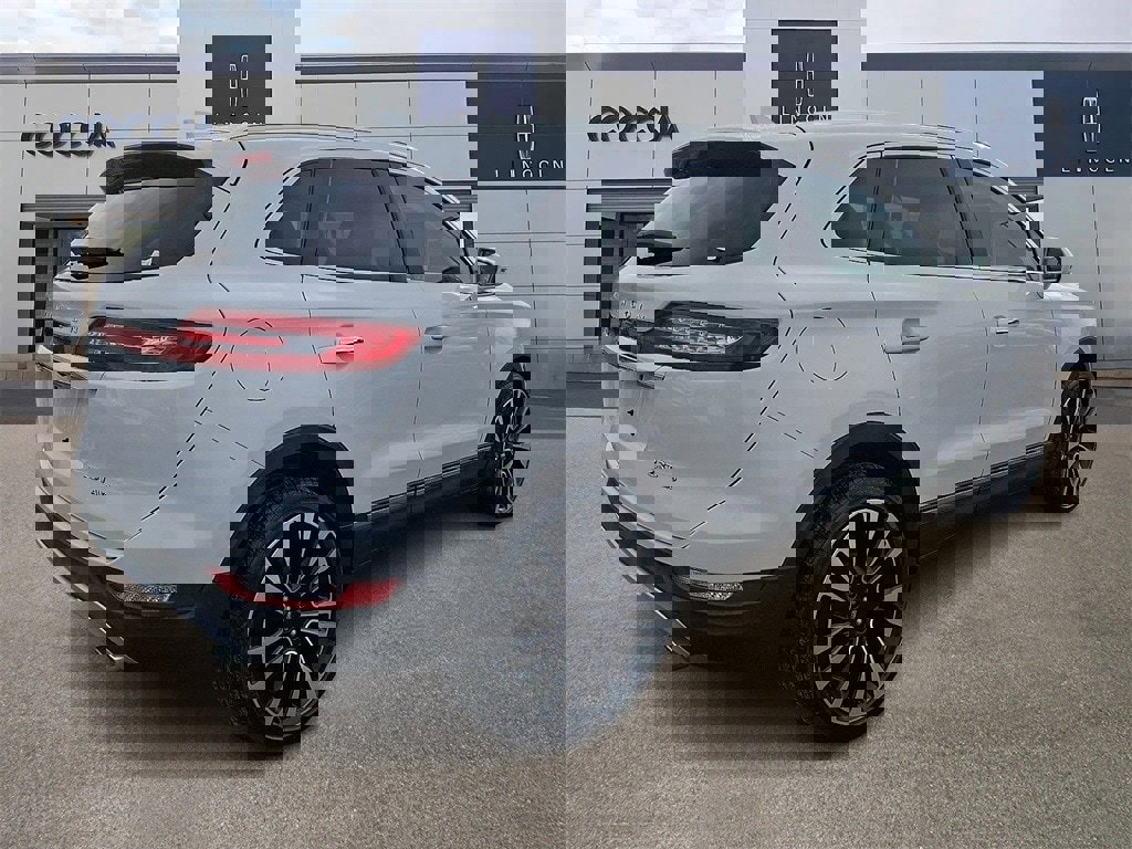 Used 2019 Lincoln MKC Reserve image 4