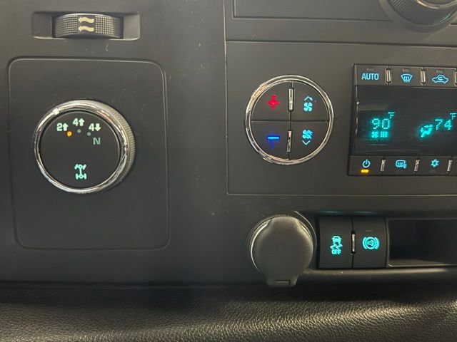 Used 2014 GMC Sierra 2500 SLE w/ HD SLE Premium Package AWD/4WD image 20