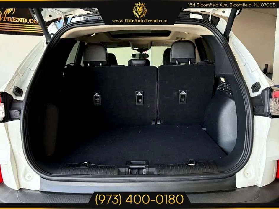 Used 2020 Ford Escape SEL image 29