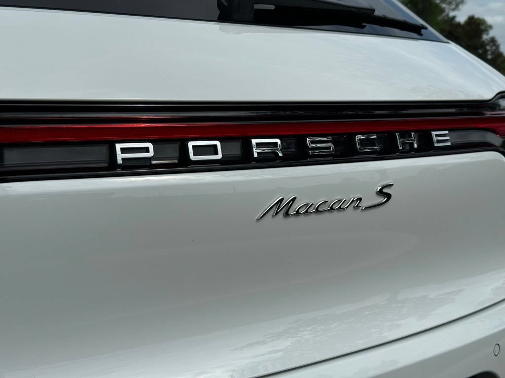 Certified 2021 Porsche Macan S AWD/4WD image 27