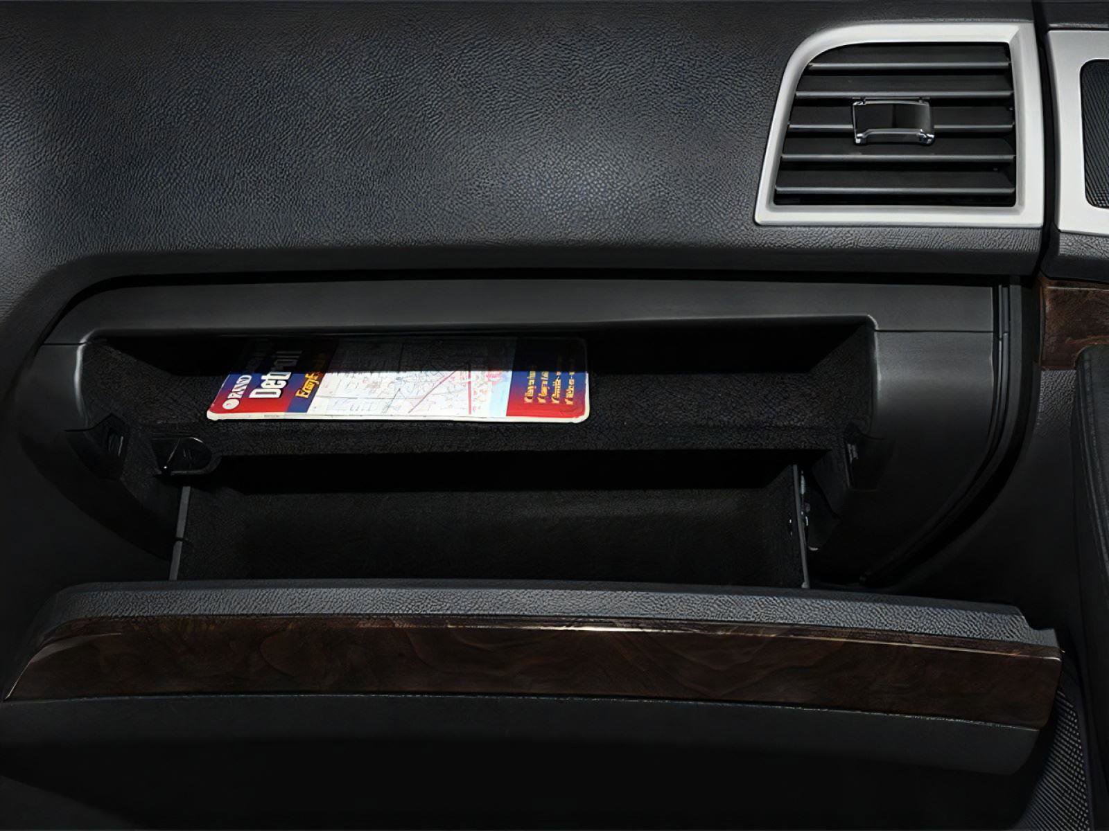 Used 2013 Ford Explorer Limited image 10