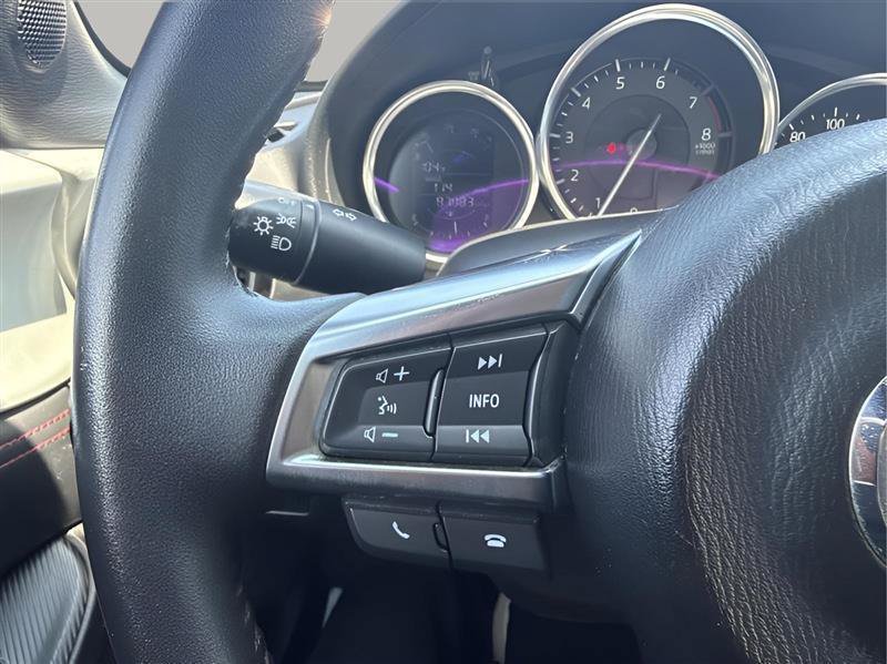 Used 2016 MAZDA MX-5 Miata Club RWD image 38