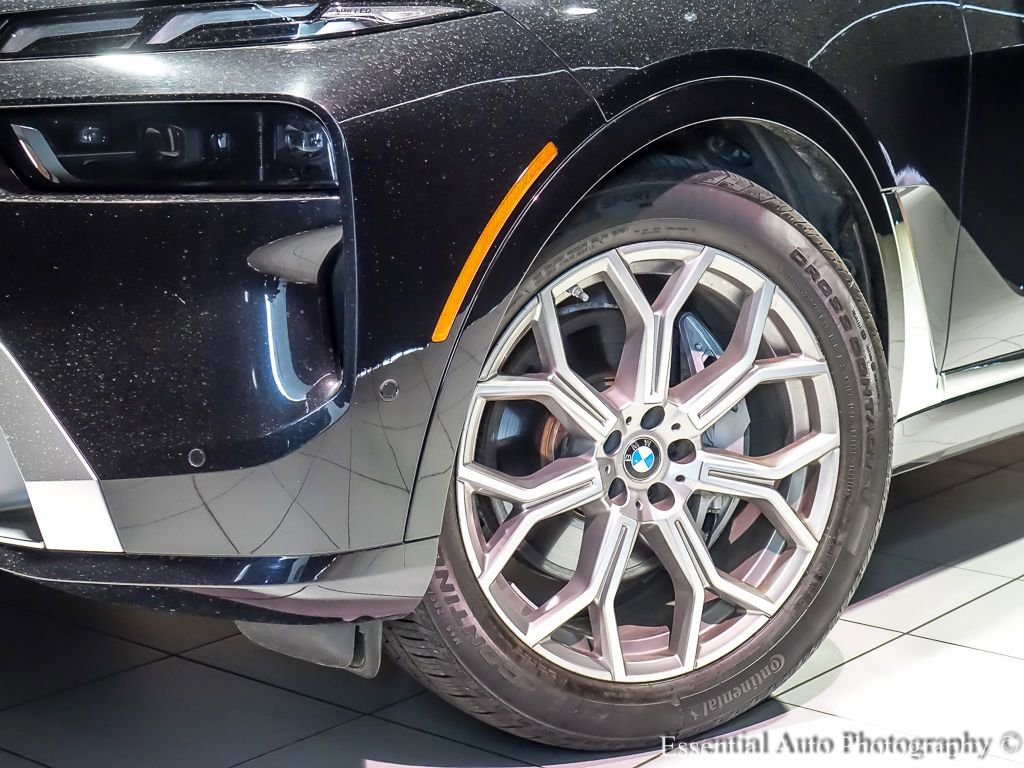 Used 2025 BMW X7 xDrive40i w/ Premium Package video 4
