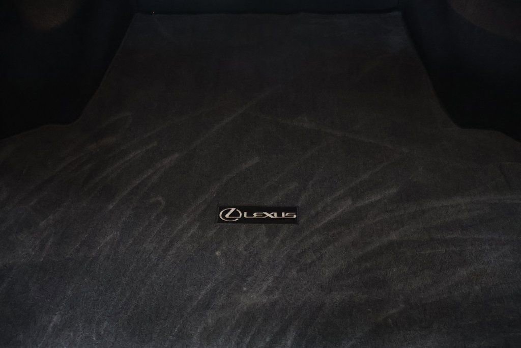 Used 2016 Lexus LS 460 w/ Comfort Package image 14