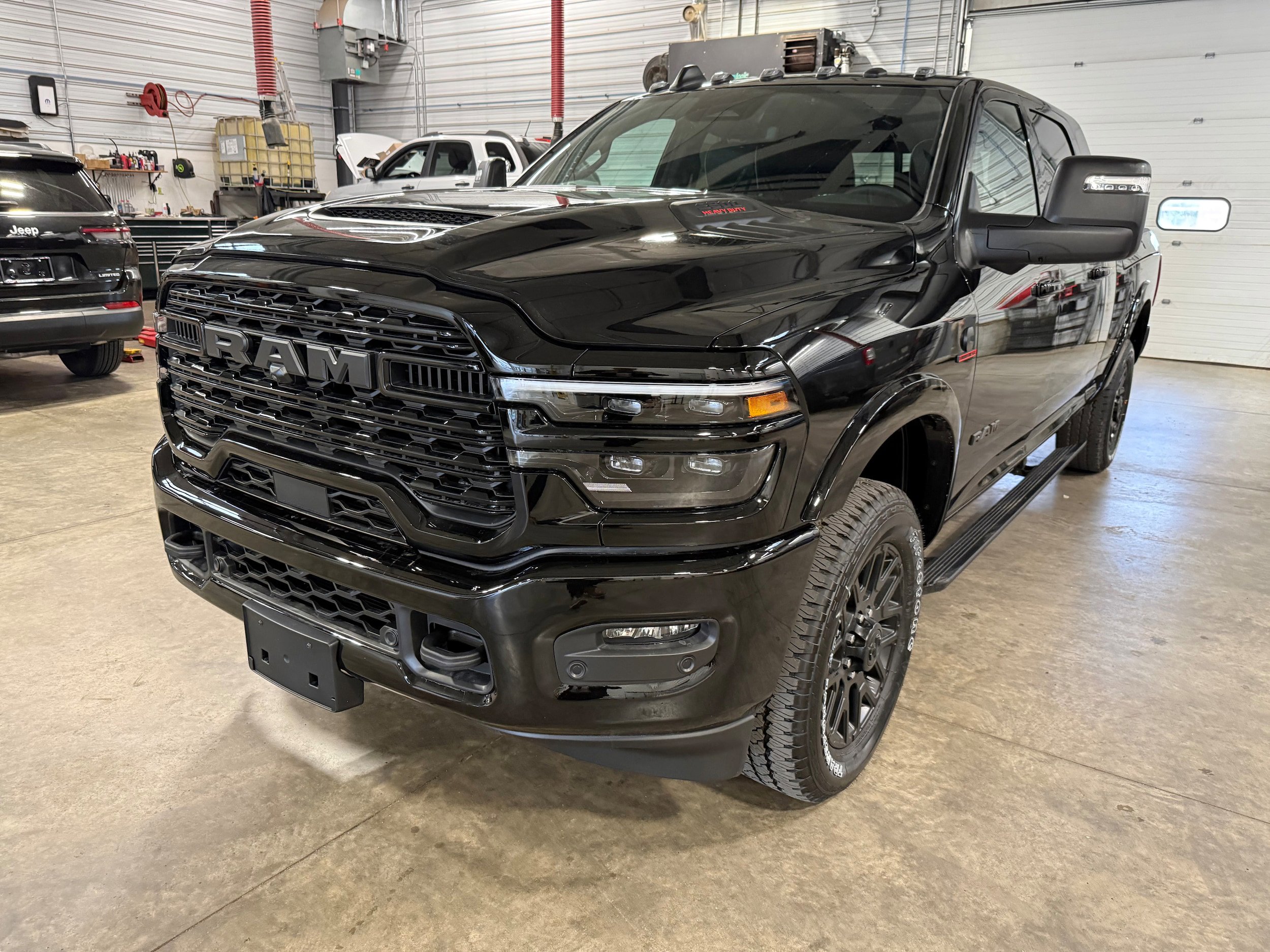 New 2026 RAM 2500 Limited AWD/4WD image 25