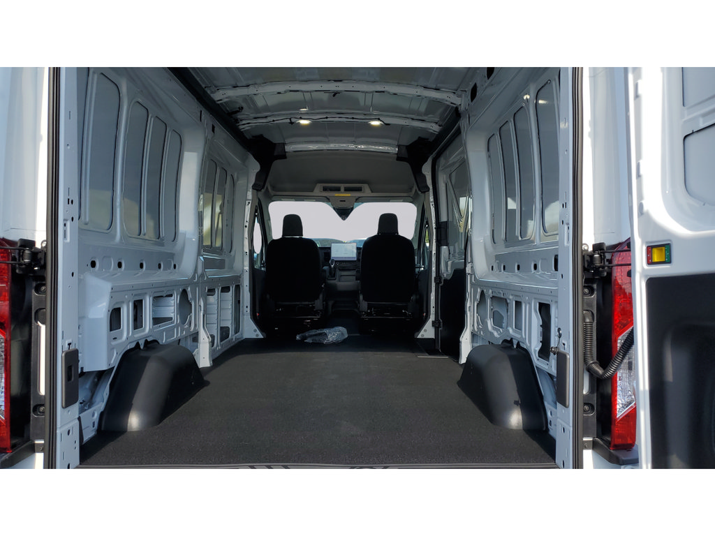 New 2026 Ford Transit 250 148 Medium Roof RWD image 19