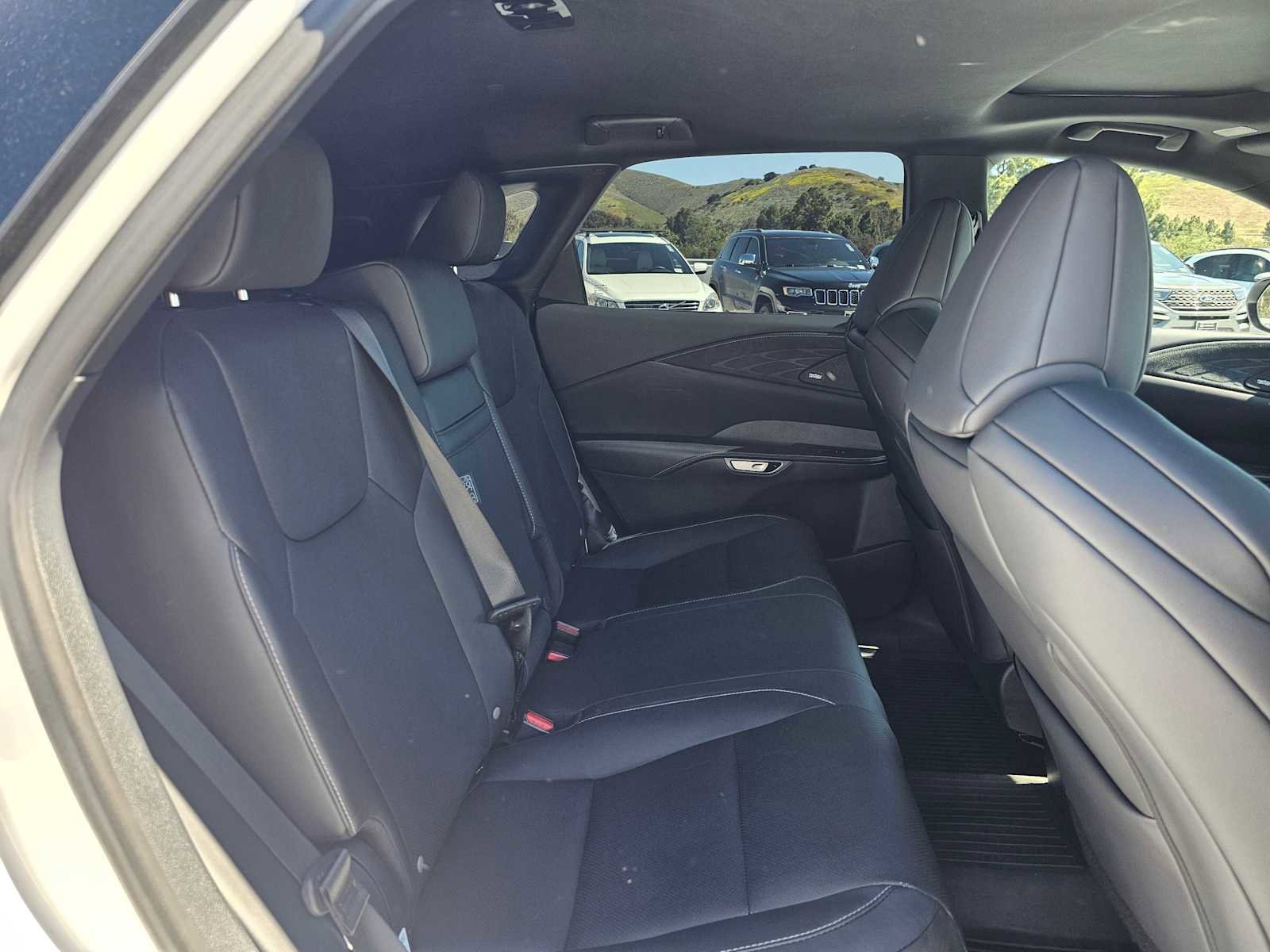 Used 2024 Lexus RX 350 F Sport w/ Convenience Package image 12