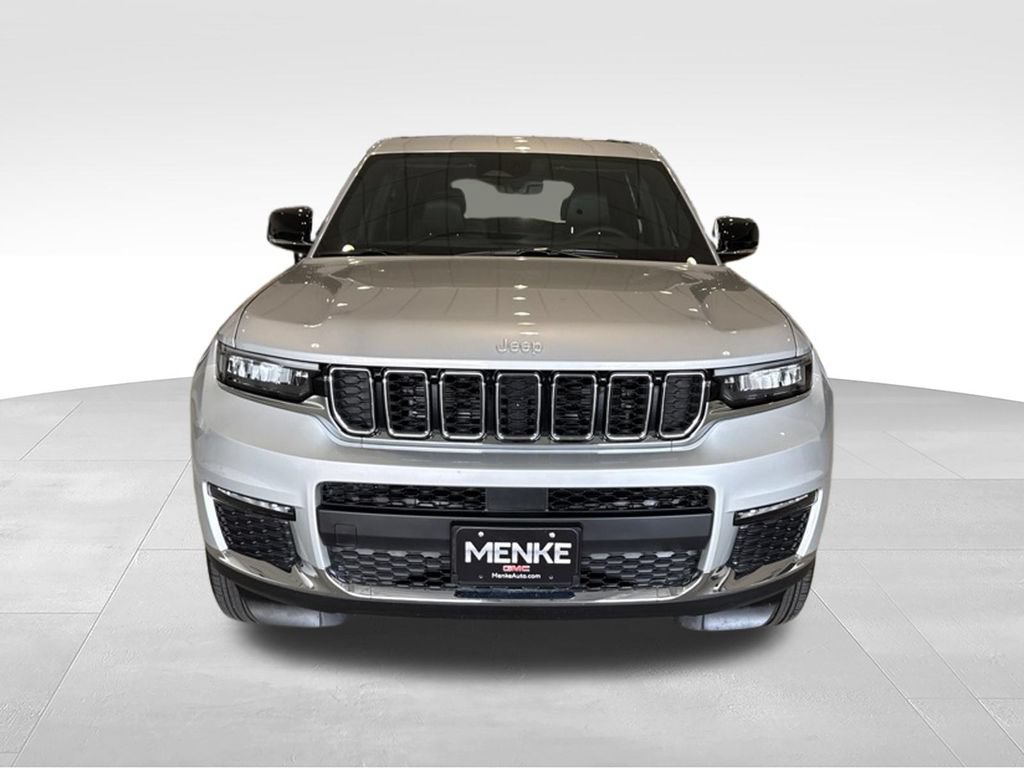 Used 2025 Jeep Grand Cherokee L Limited w/ Trailer Tow Package AWD/4WD image 2