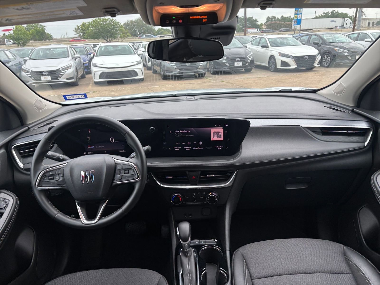 Used 2025 Buick Encore GX Preferred FWD image 32