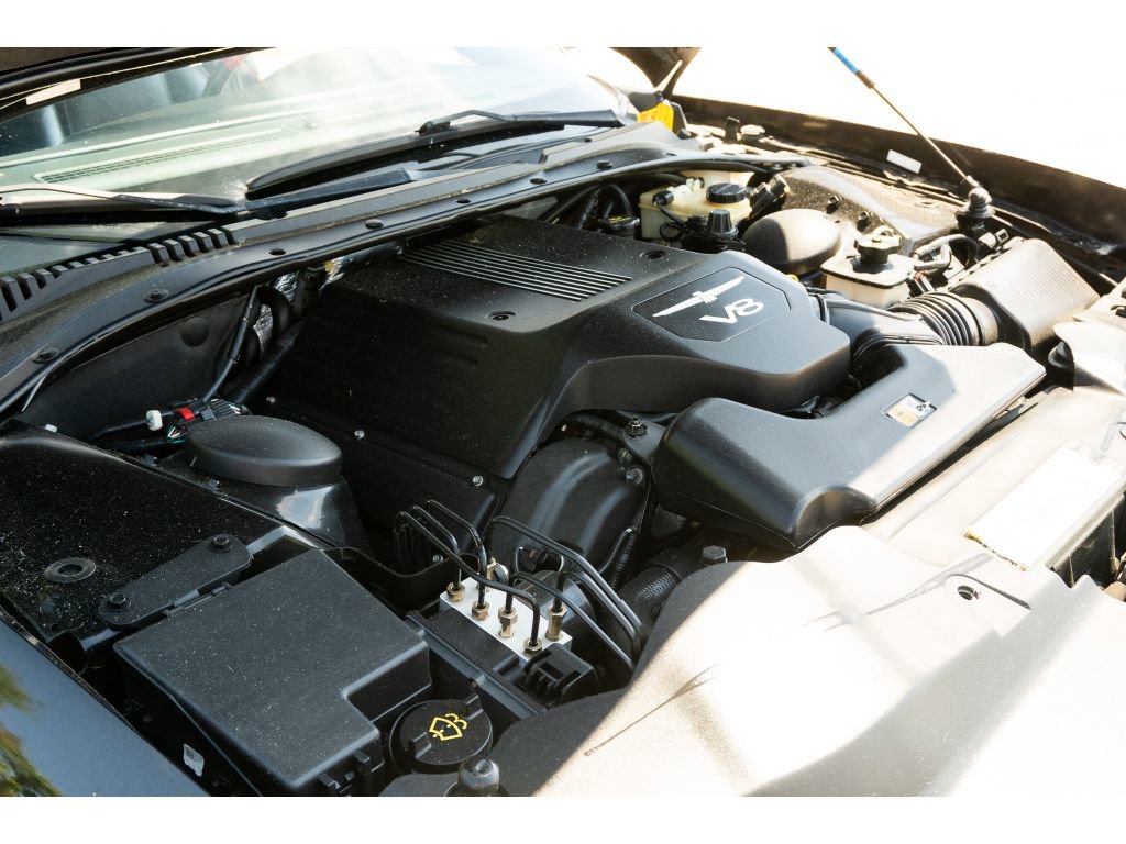 Used 2004 Ford Thunderbird RWD image 24
