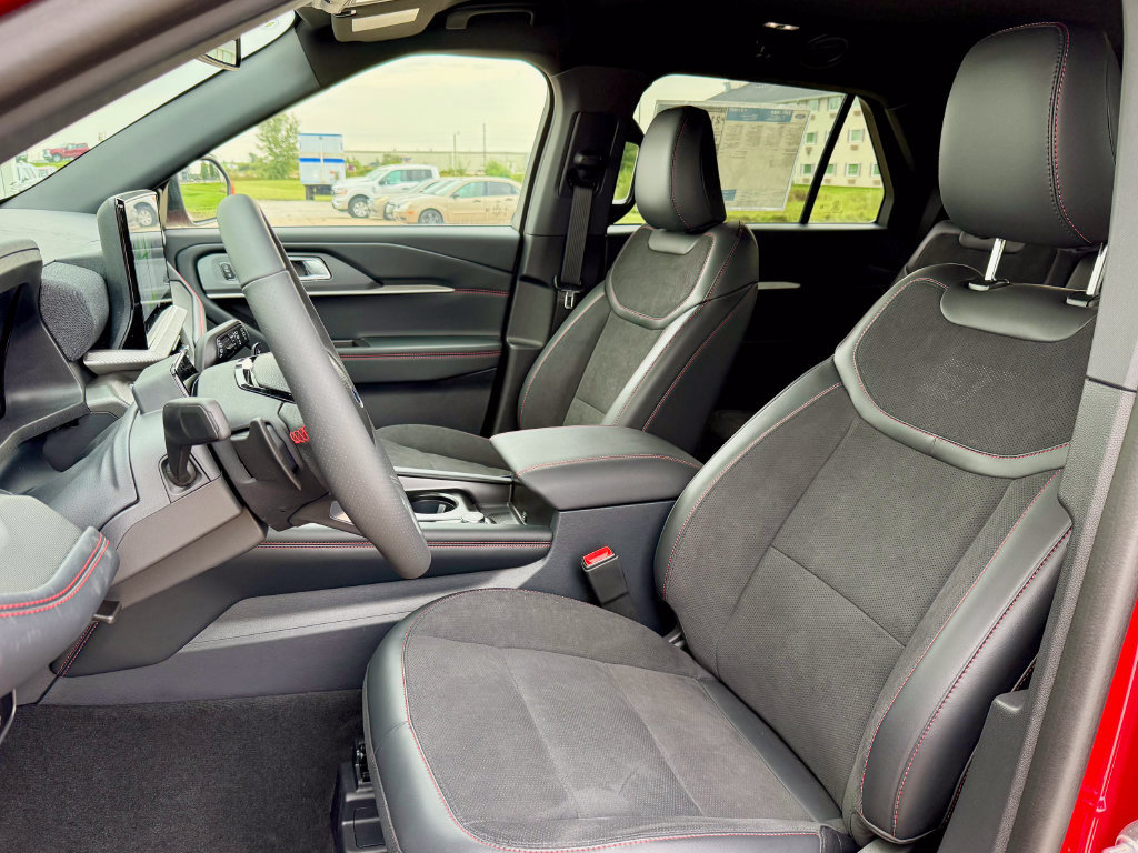 New 2026 Ford Explorer ST RWD image 11
