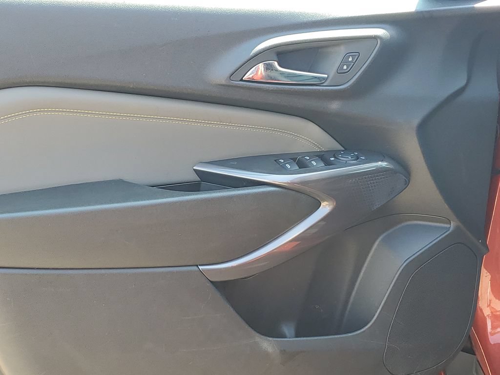 Certified 2024 Chevrolet Trax ACTIV w/ Sunroof Package FWD image 25