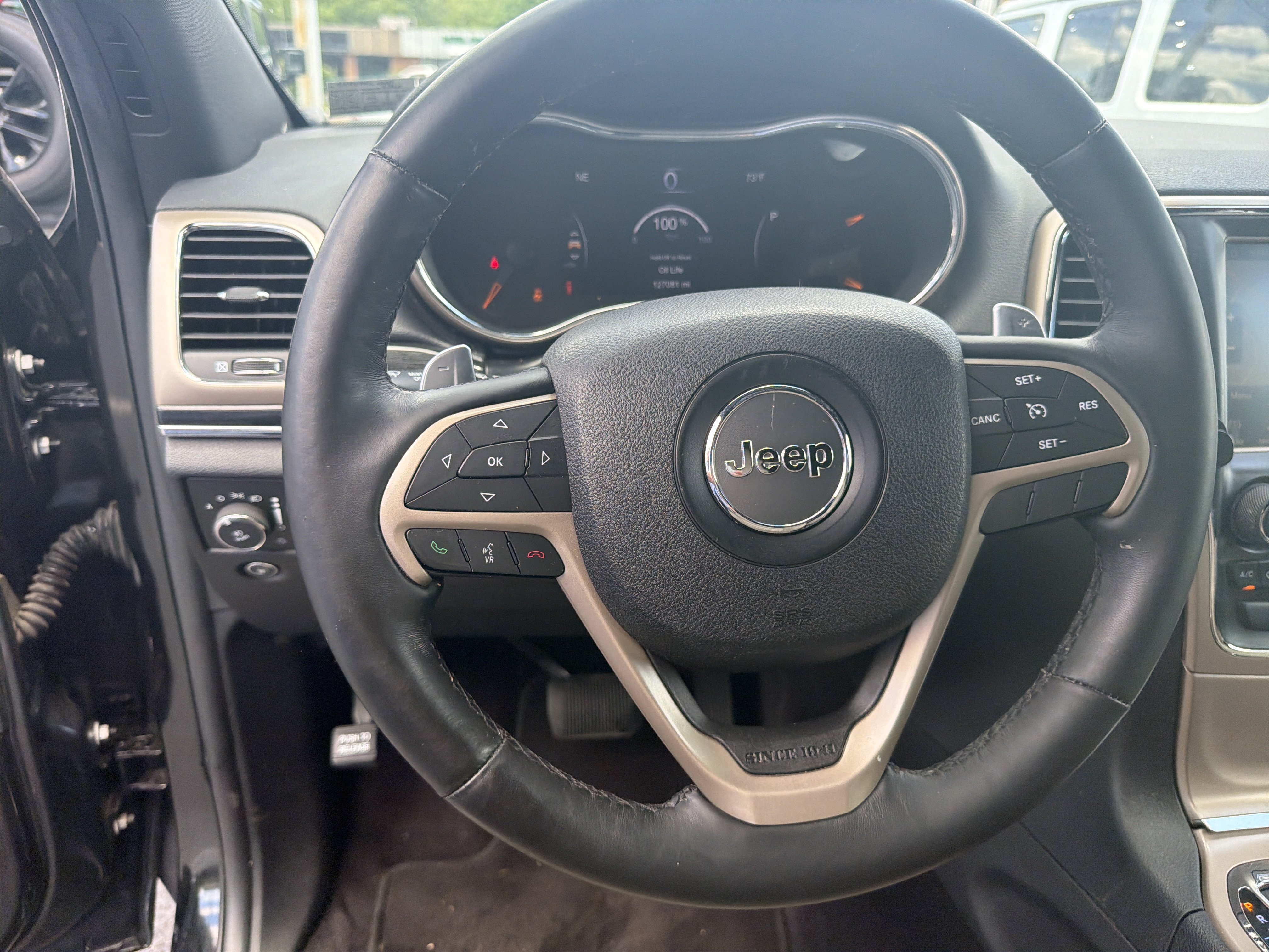 Used 2016 Jeep Grand Cherokee Limited 75th Anniversary AWD/4WD image 19