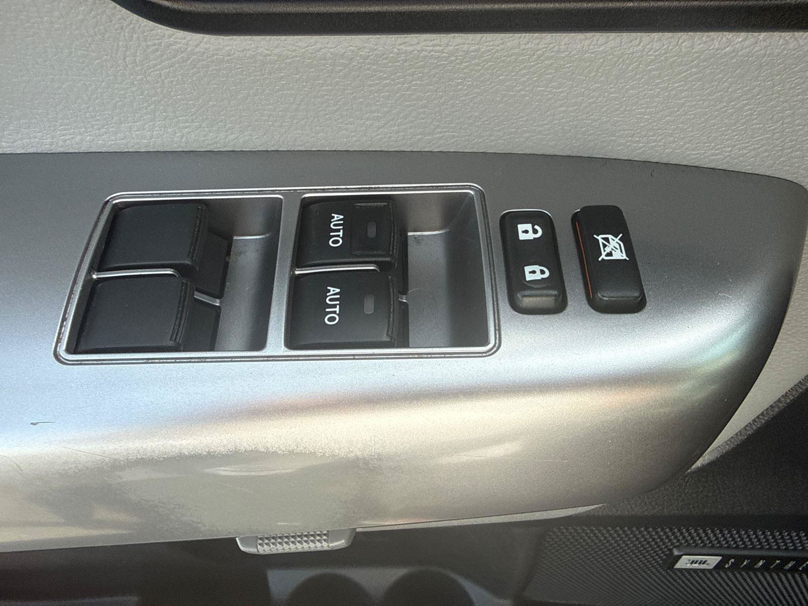 Used 2019 Toyota Sequoia Limited w/ Safety & Convenience Package AWD/4WD image 11
