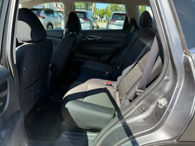 Used 2017 Nissan Rogue S AWD/4WD image 27
