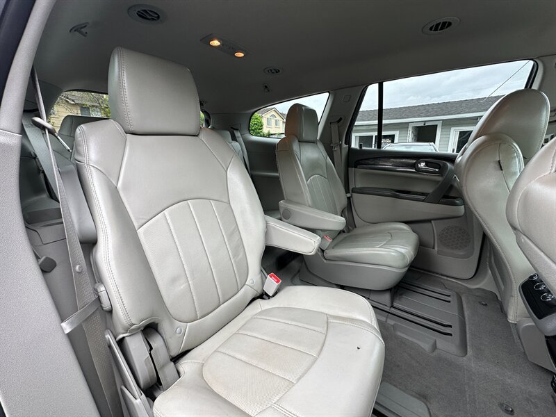 Used 2015 Buick Enclave Leather FWD image 23