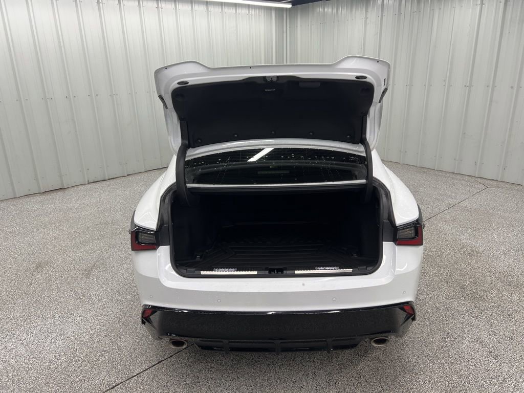 Used 2022 Lexus IS 350 F Sport image 9