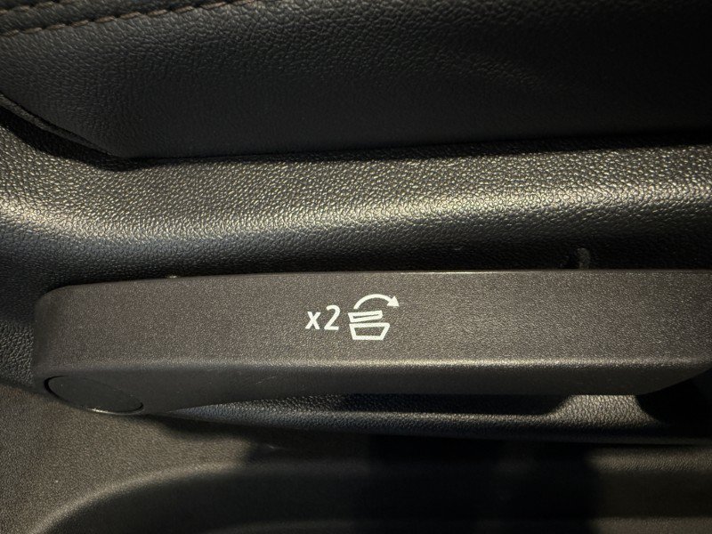 Used 2021 Chevrolet Suburban High Country AWD/4WD image 44