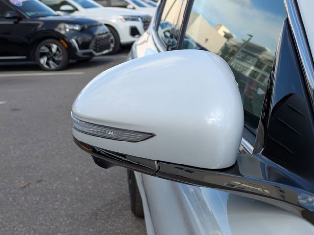 Used 2022 Genesis G70 3.3T w/ Sport Prestige Package image 10