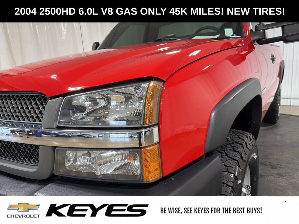 Used 2004 Chevrolet Silverado 2500 W/T w/ Snow Plow Prep Package AWD/4WD image 14