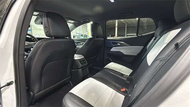 New 2026 Chevrolet Equinox EV LT image 12