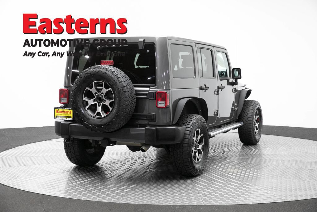 Used 2017 Jeep Wrangler Unlimited Sahara w/ Dual Top Group AWD/4WD image 5