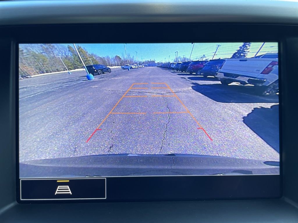 Used 2023 GMC Acadia SLT image 25