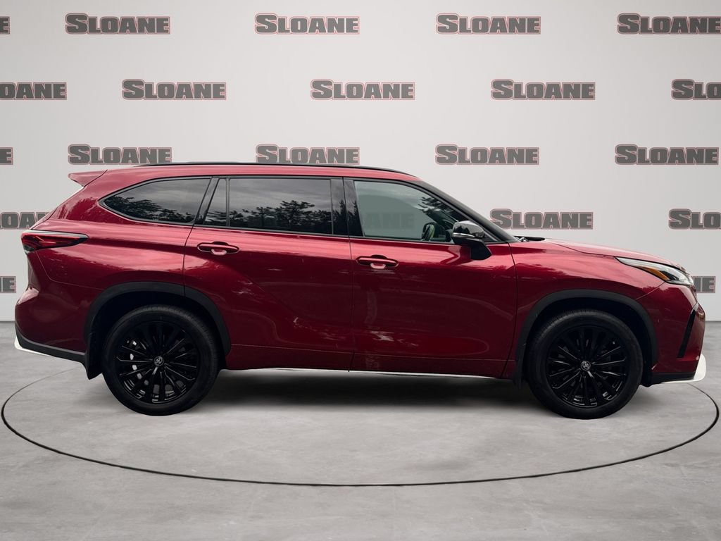 Used 2023 Toyota Highlander XSE AWD/4WD image 6
