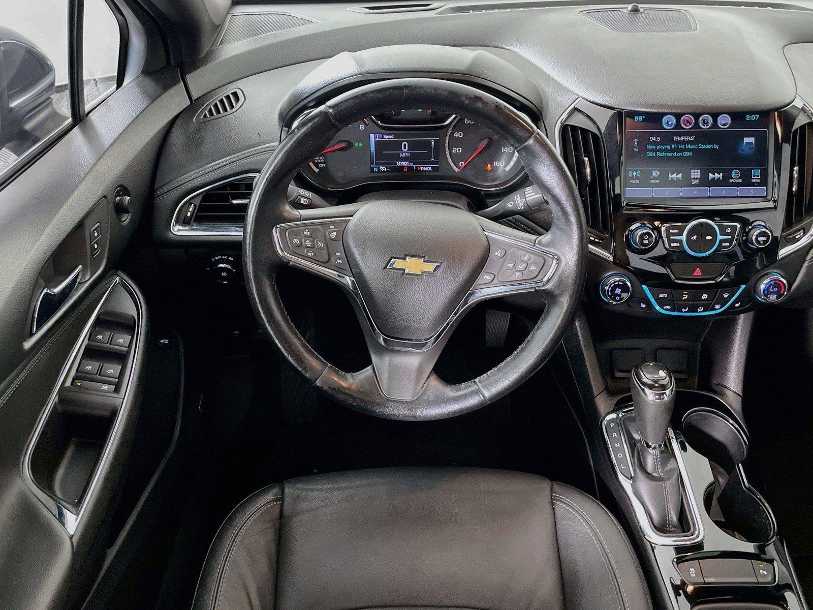 Used 2016 Chevrolet Cruze Premier FWD image 25
