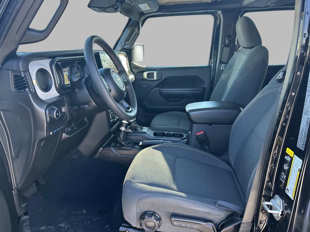 Used 2024 Jeep Wrangler Unlimited w/ Convenience Group image 12