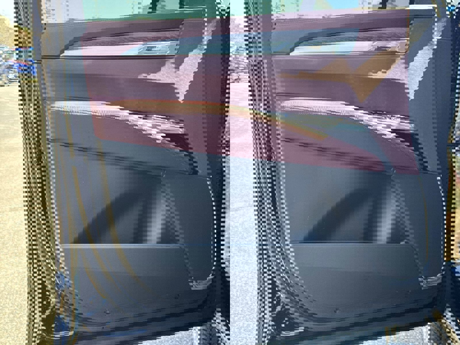 Used 2025 Cadillac Escalade Premium Luxury w/ Touring Package image 14