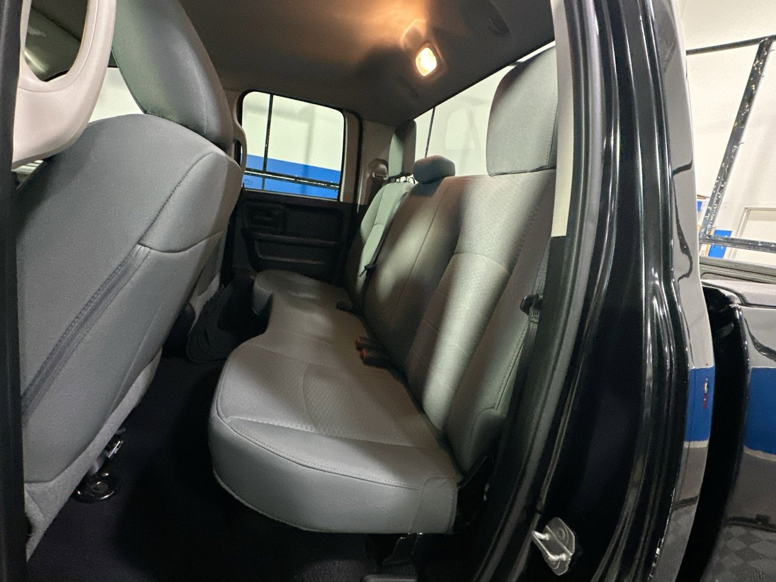 Used 2016 RAM 1500 Express image 31